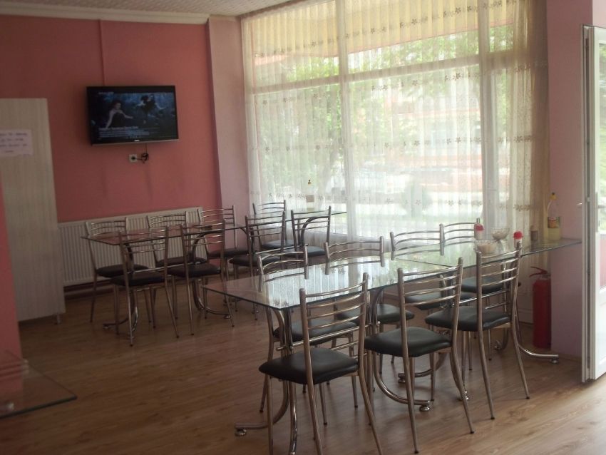 isparta-hilan-kiz-apart-yemekhane