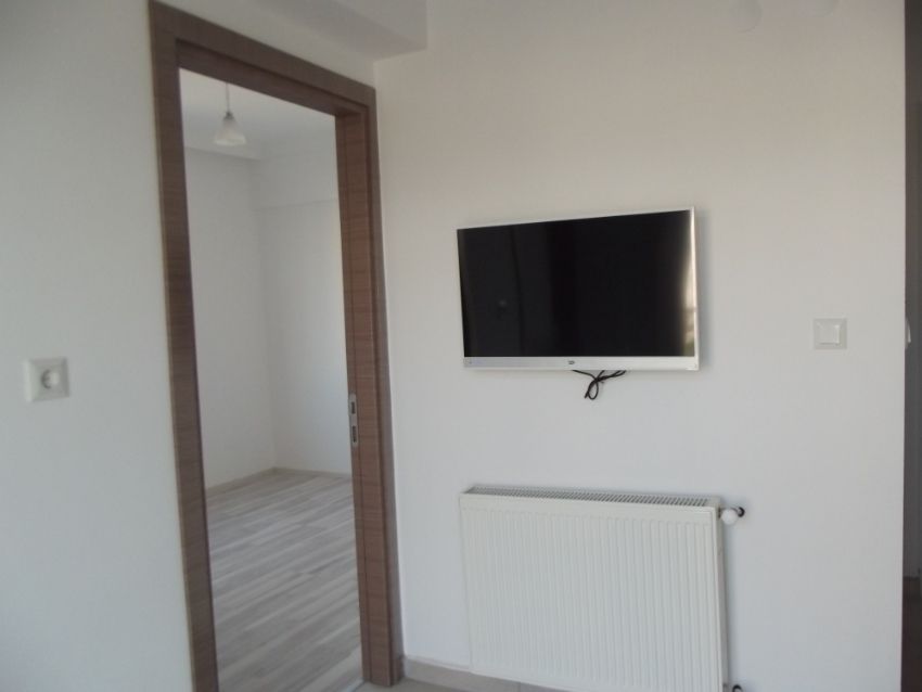 isparta-mina-apart-oda